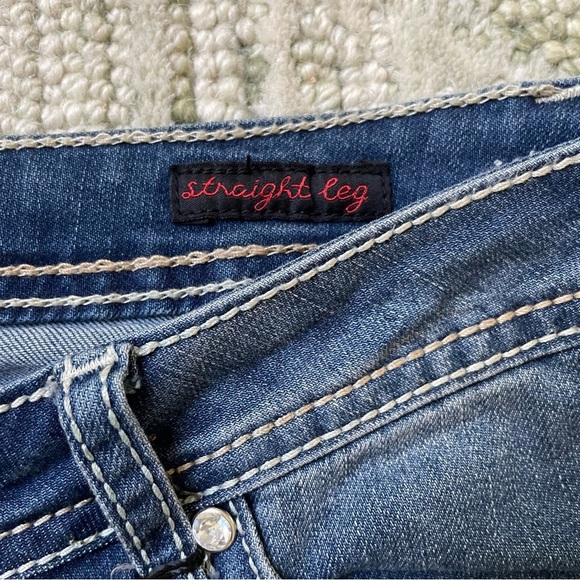 NWT Earl Straight Leg Medium Wash Embellished Pockets Zip Button Jeans Pants - Picture 4 of 13